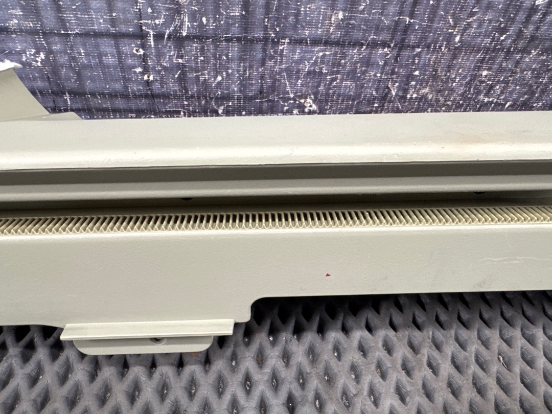 Направляющая шторки багажника, 1320 рублей, Красноярск