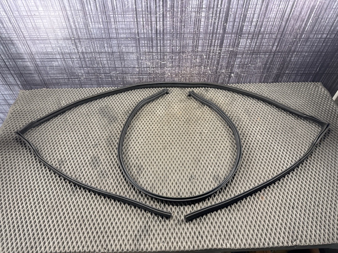 Подкапотный уплотнитель, 1310 рублей, Красноярск