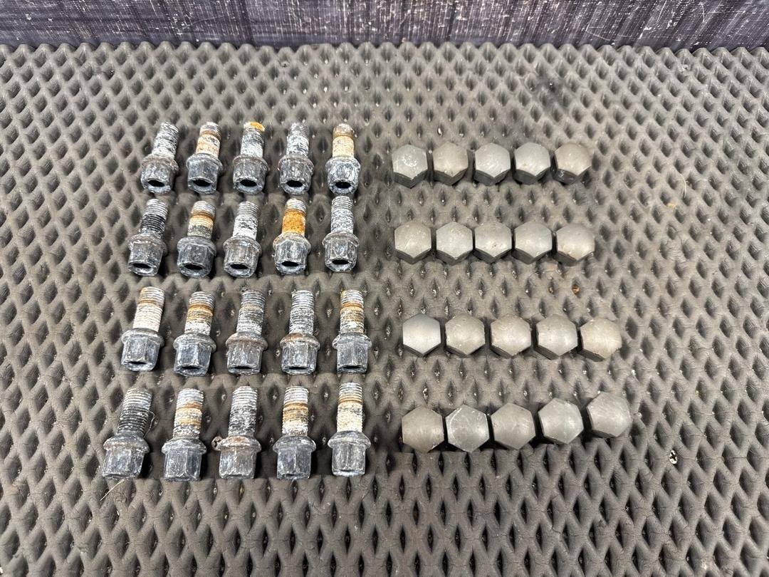 Комплект колесных болтов, 3340 рублей, Красноярск