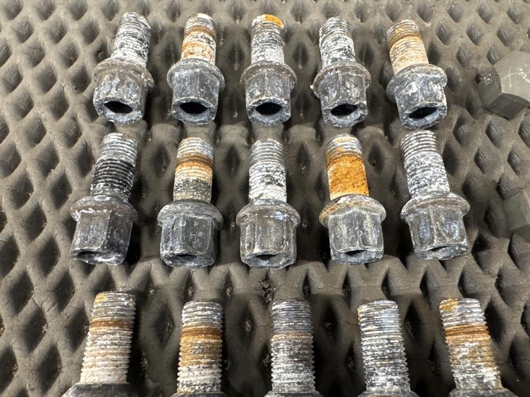 Комплект колесных болтов, 3340 рублей, Красноярск