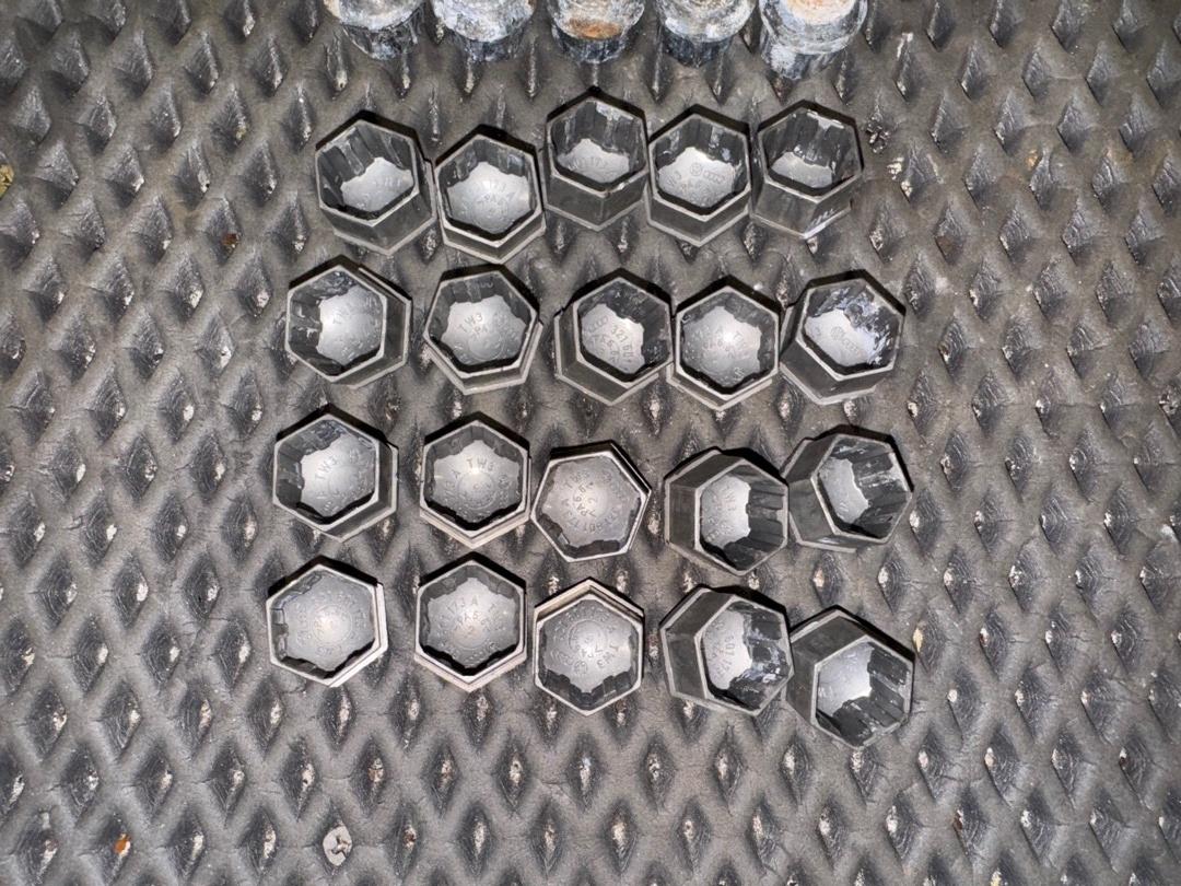 Комплект колесных болтов, 3340 рублей, Красноярск