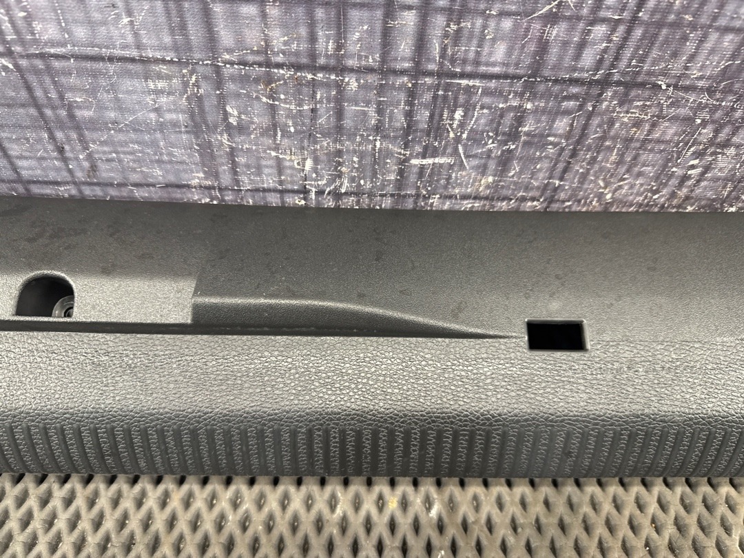 Пластик багажника, 1980 рублей, Красноярск