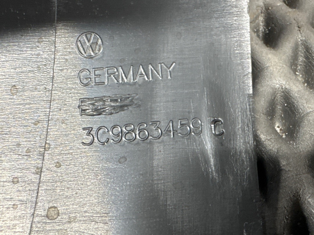 Пластик багажника, 1980 рублей, Красноярск