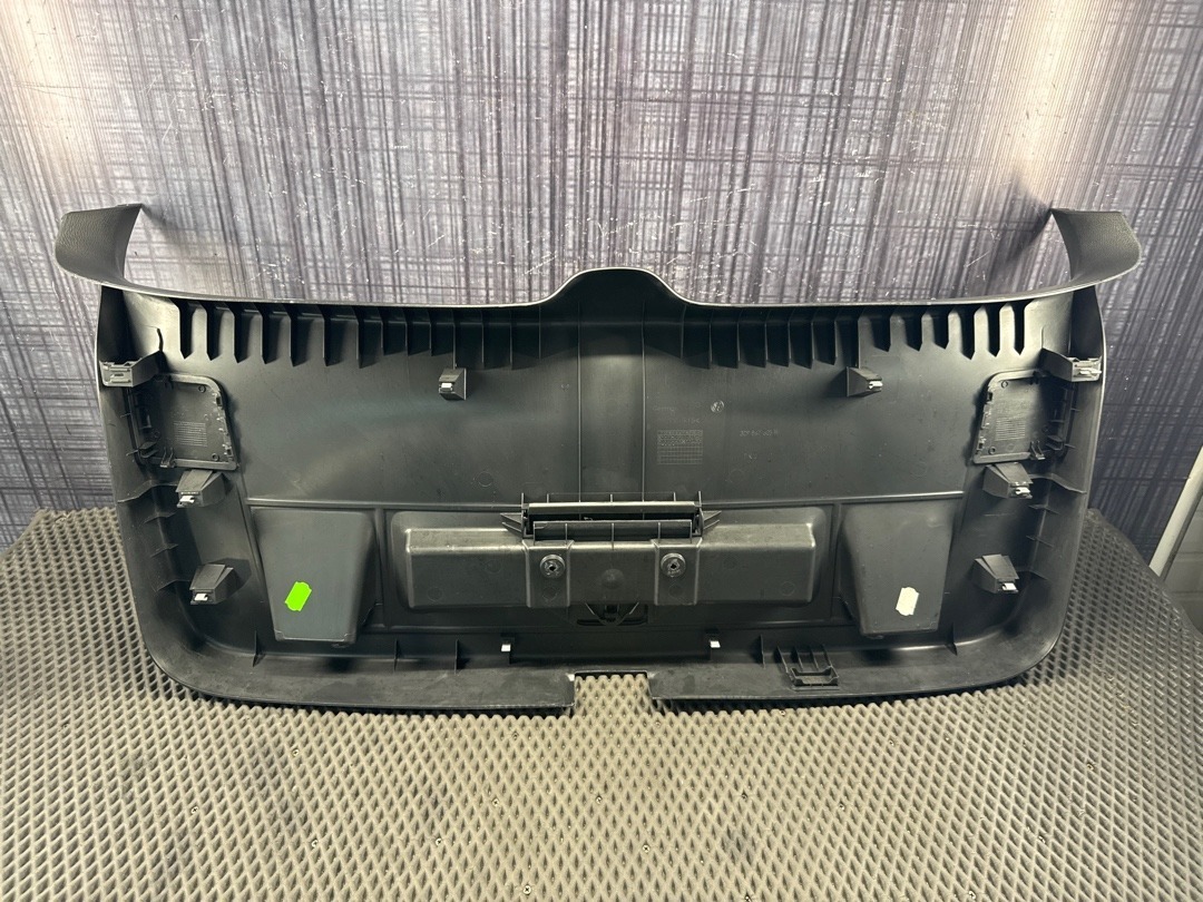 Обшивка крышки багажника, 1680 рублей, Красноярск