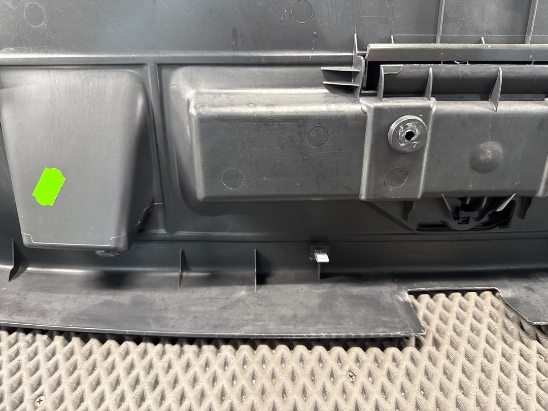 Обшивка крышки багажника, 1680 рублей, Красноярск