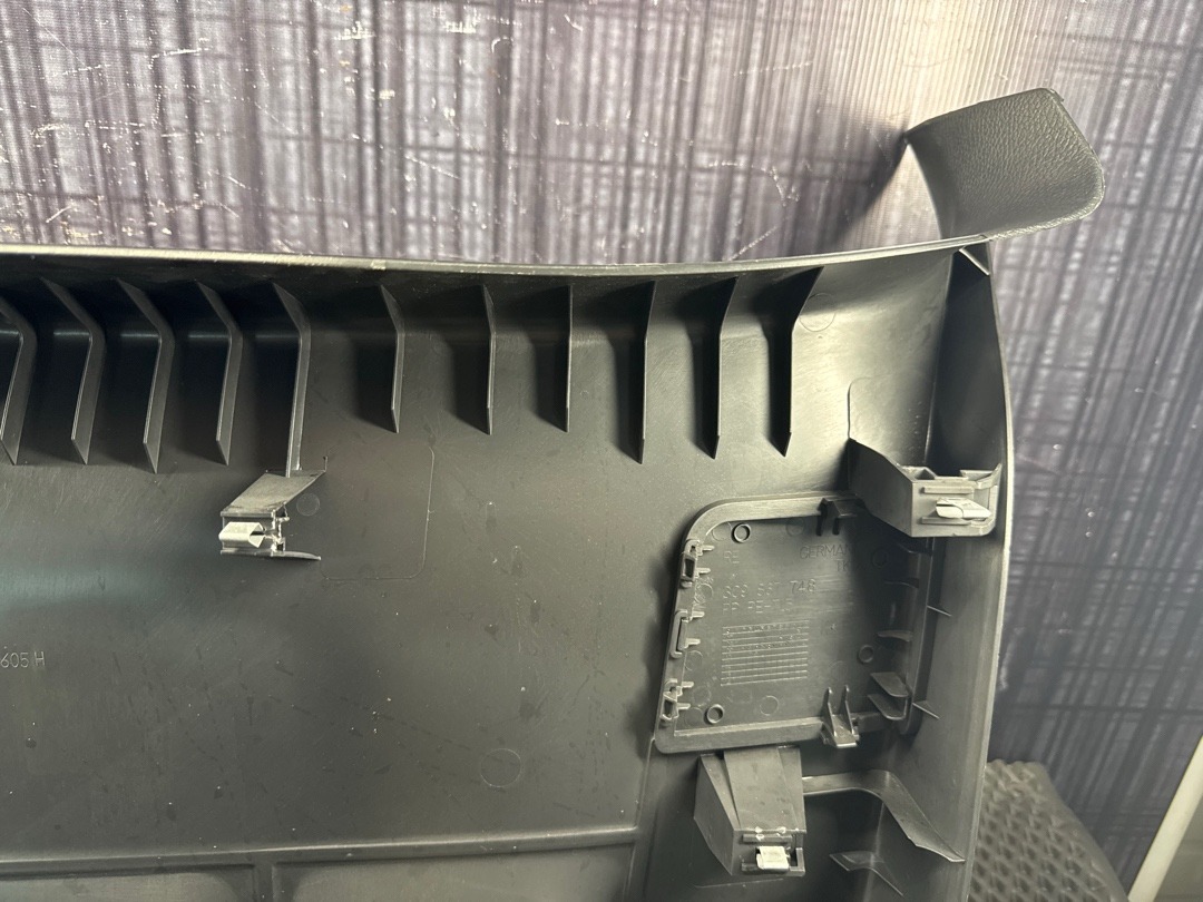 Обшивка крышки багажника, 1680 рублей, Красноярск