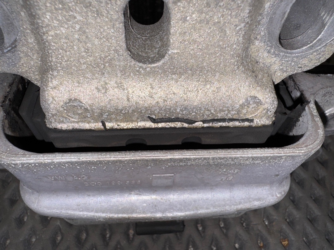 Подушка КПП, 3940 рублей, Красноярск