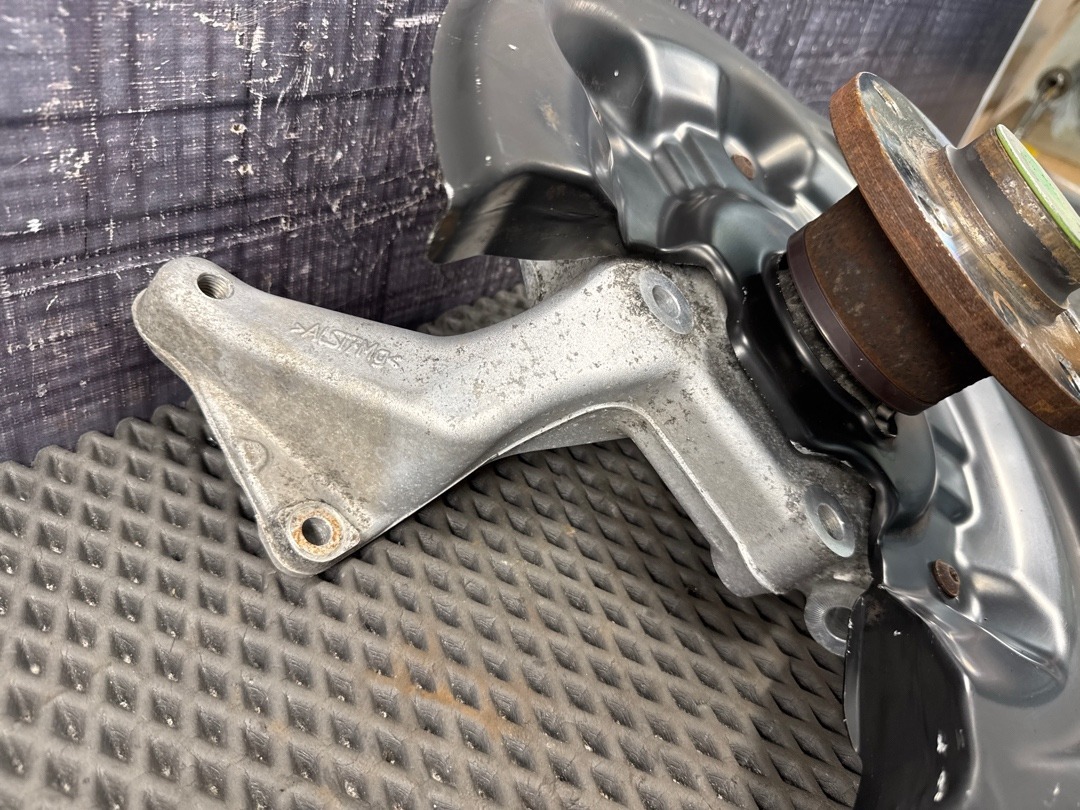 Поворотный кулак, 3430 рублей, Красноярск