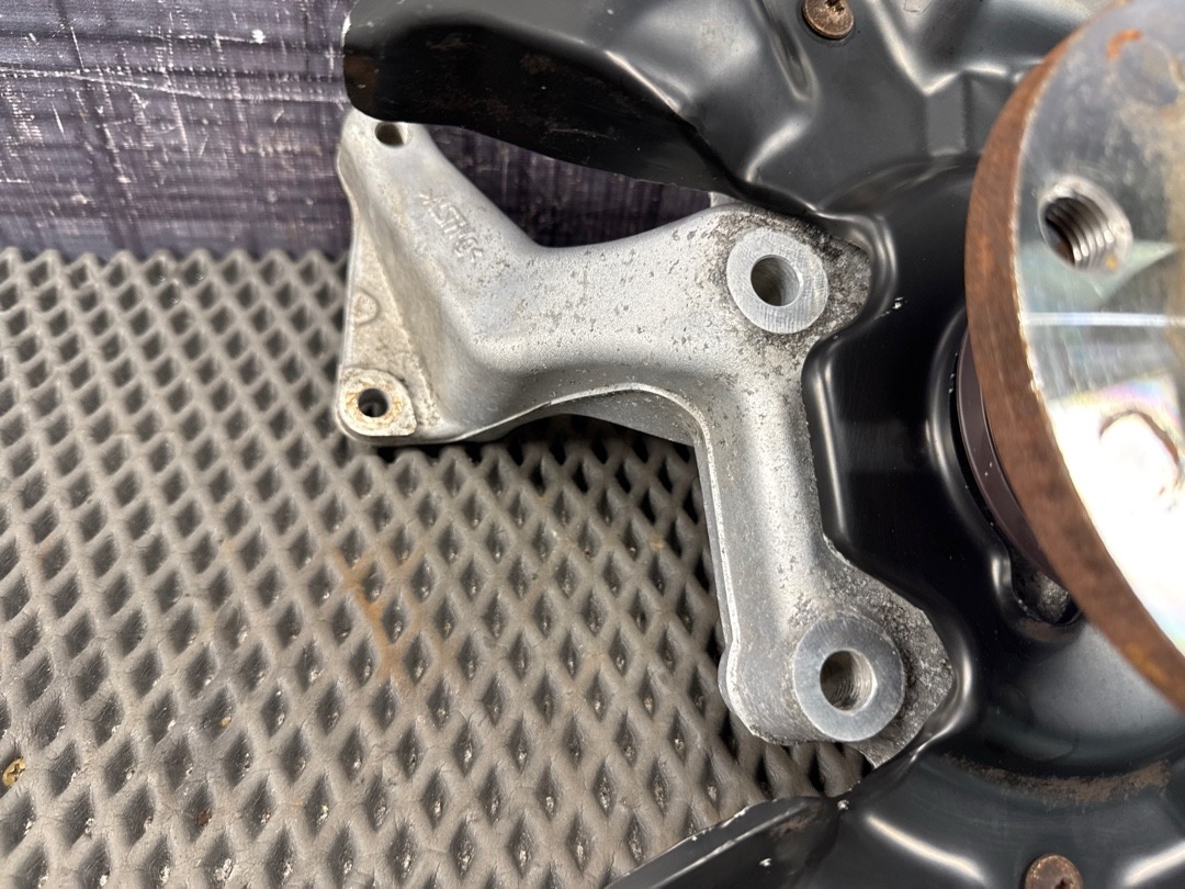 Поворотный кулак, 3430 рублей, Красноярск