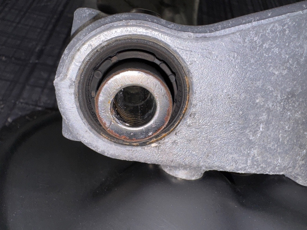 Поворотный кулак, 3430 рублей, Красноярск