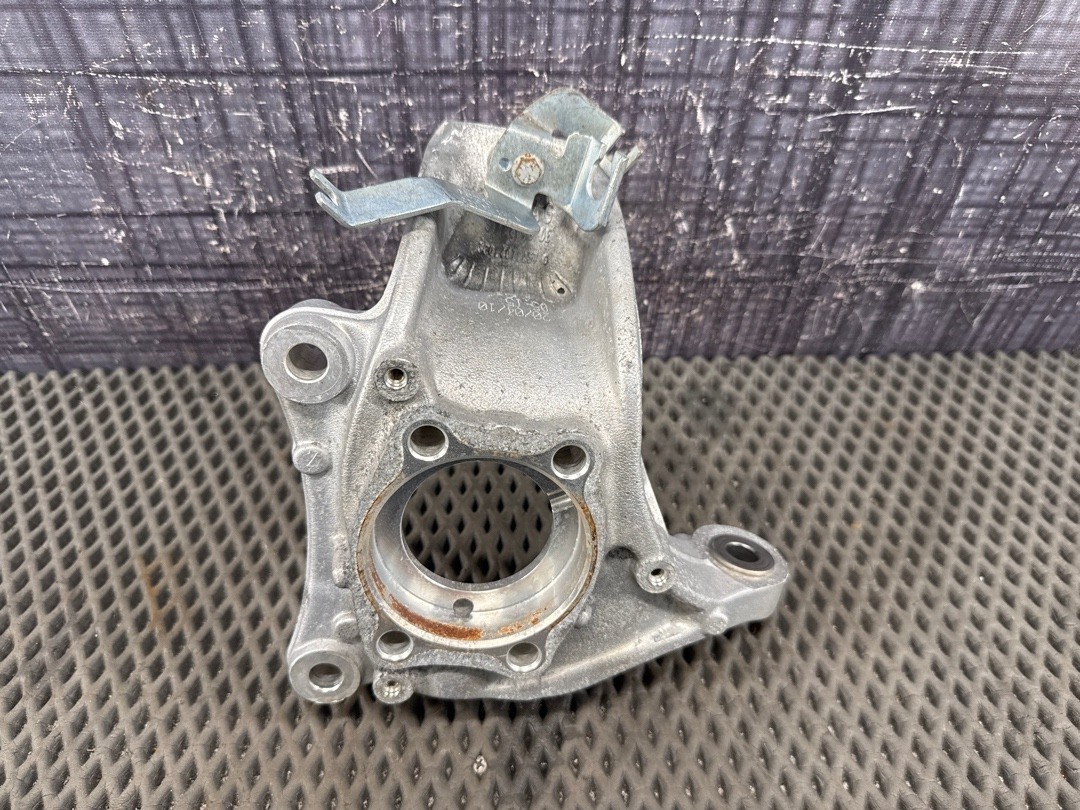 Поворотный кулак, 4320 рублей, Красноярск