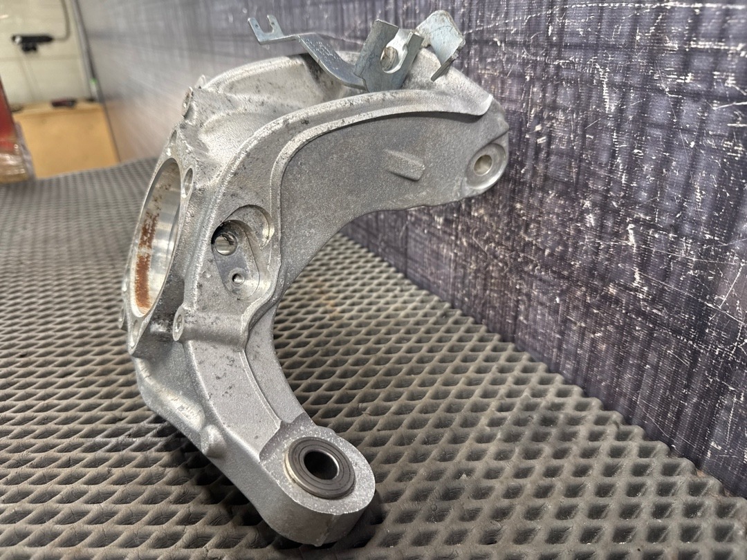 Поворотный кулак, 4320 рублей, Красноярск