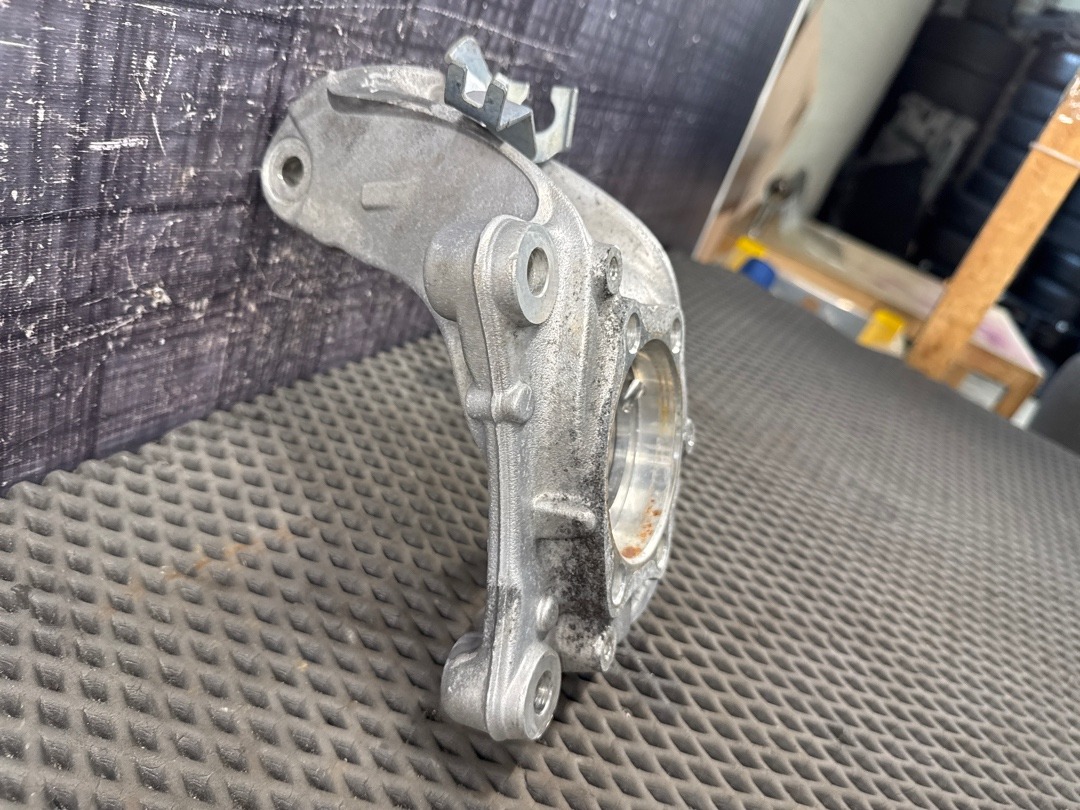 Поворотный кулак, 4320 рублей, Красноярск