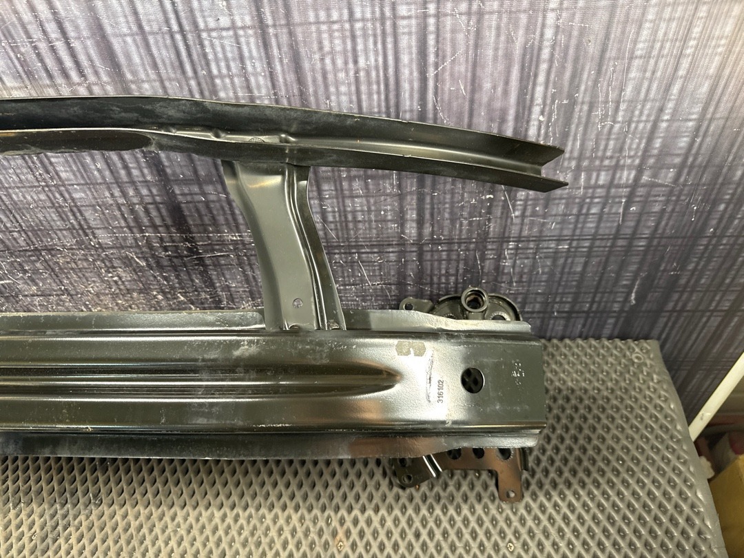 Усилитель бампера, 5860 рублей, Красноярск