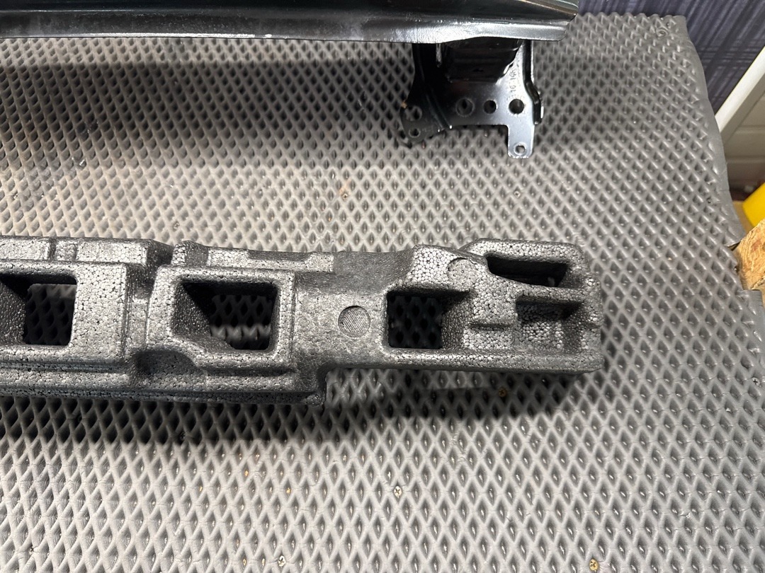 Усилитель бампера, 5860 рублей, Красноярск