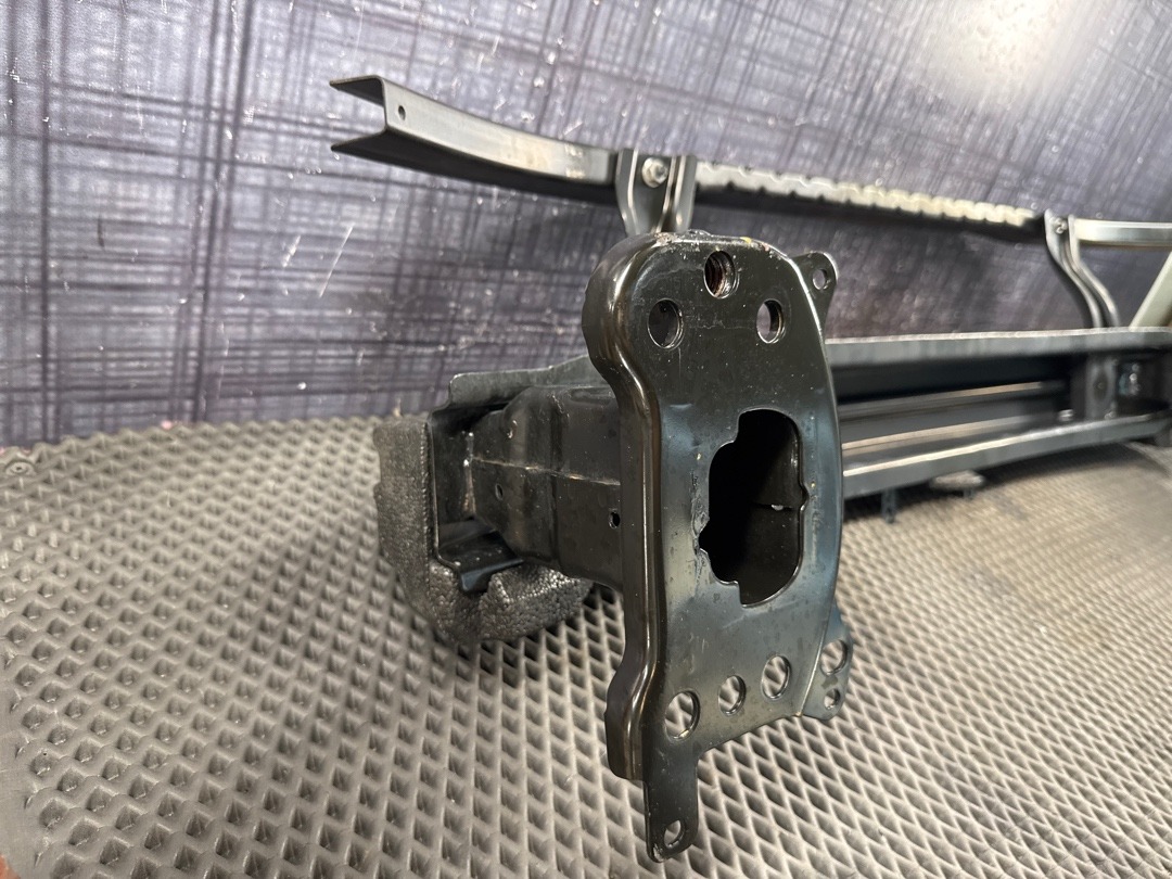 Усилитель бампера, 5860 рублей, Красноярск