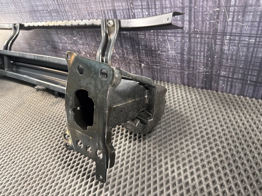 Усилитель бампера, 5860 рублей, Красноярск