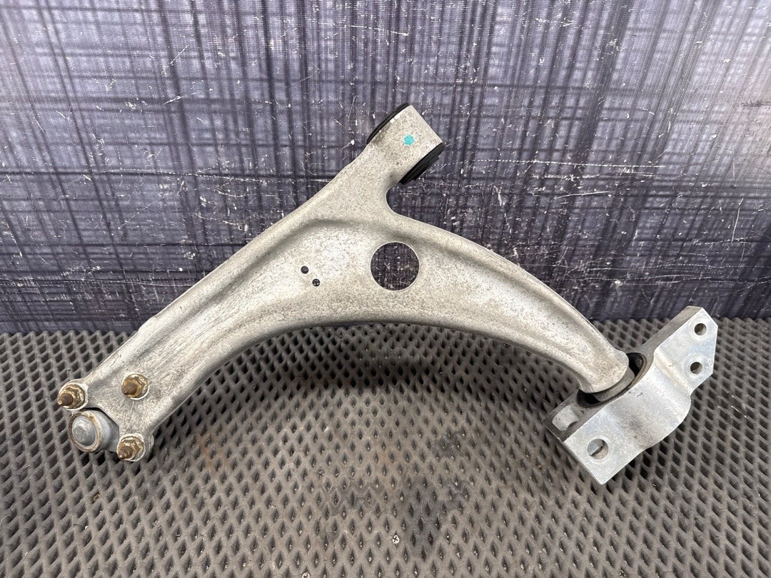 Рычаг подвески, 6440 рублей, Красноярск