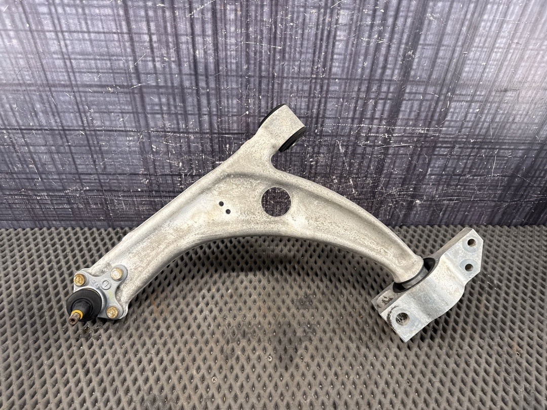 Рычаг подвески, 6440 рублей, Красноярск