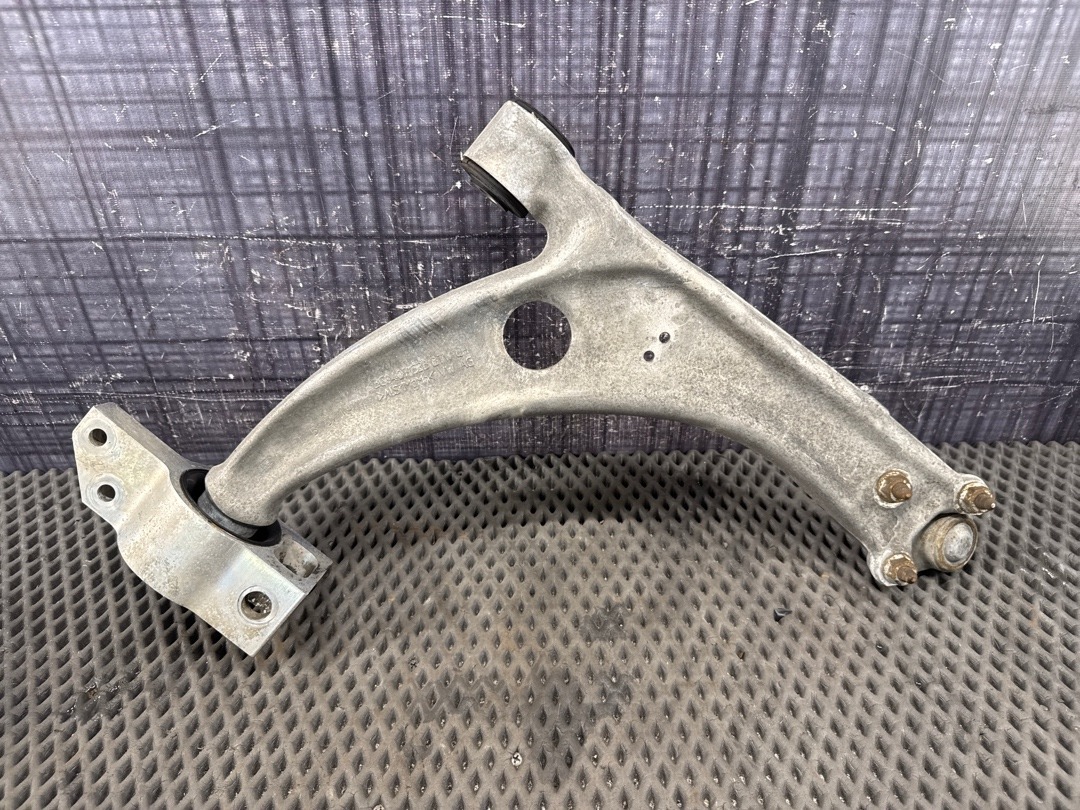 Рычаг подвески, 6440 рублей, Красноярск