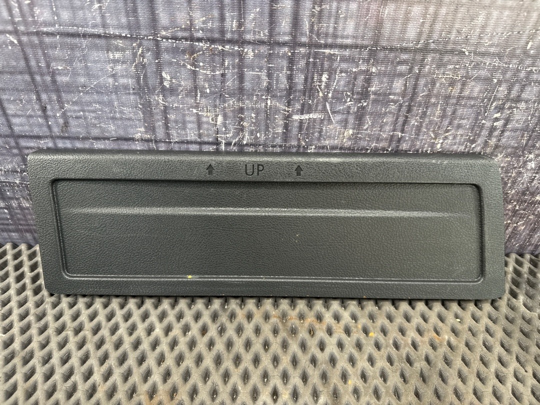 Пластик багажника, 470 рублей, Красноярск