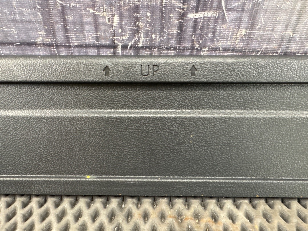 Пластик багажника, 470 рублей, Красноярск