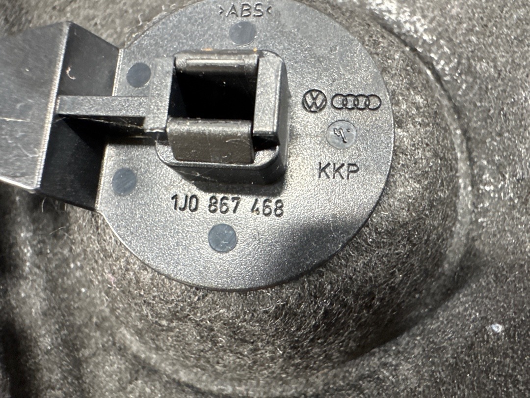 Обшивка багажника, 540 рублей, Красноярск