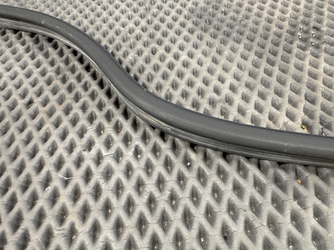 Подкапотный уплотнитель, 920 рублей, Красноярск