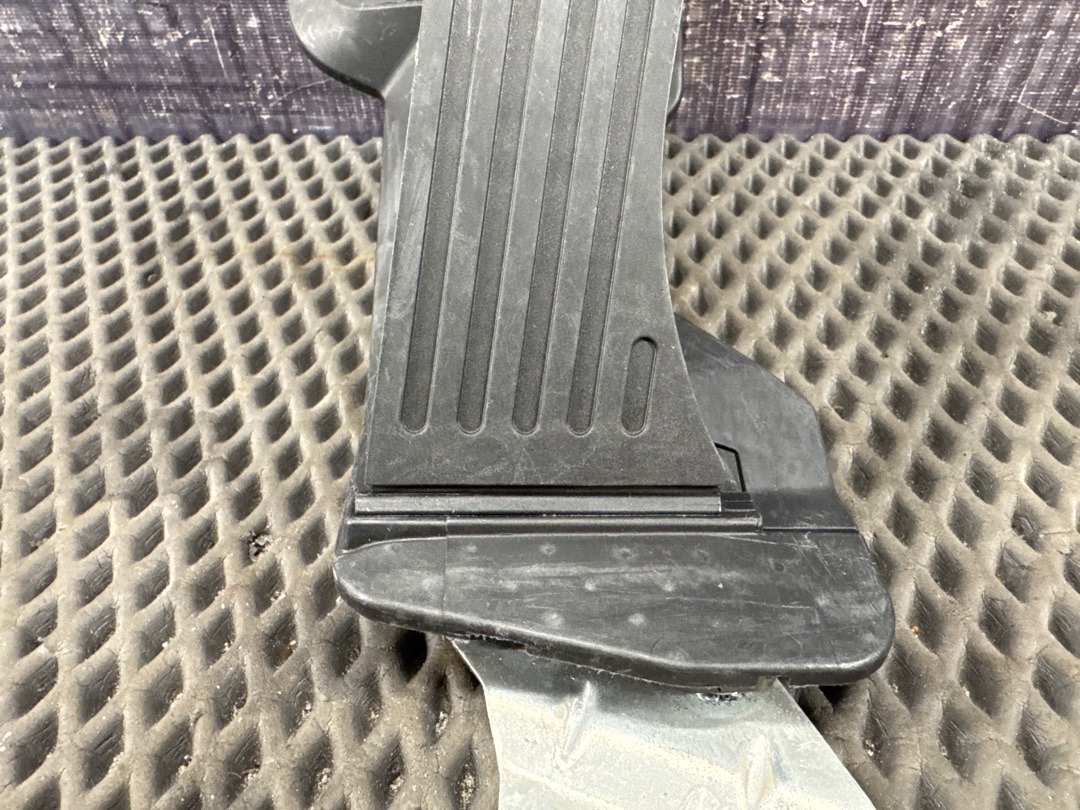 Педаль газа, 1140 рублей, Красноярск