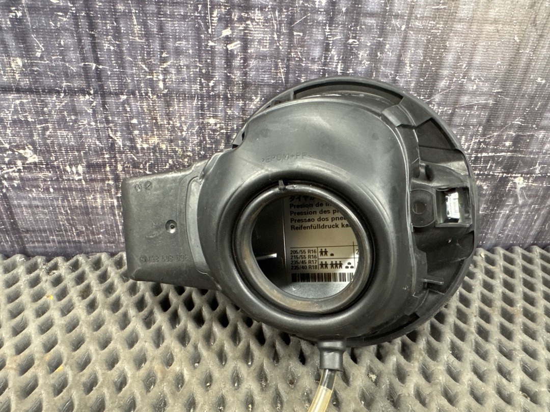 Лючок бензобака, 2630 рублей, Красноярск