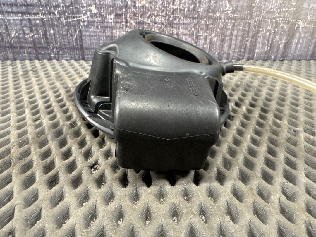 Лючок бензобака, 2630 рублей, Красноярск