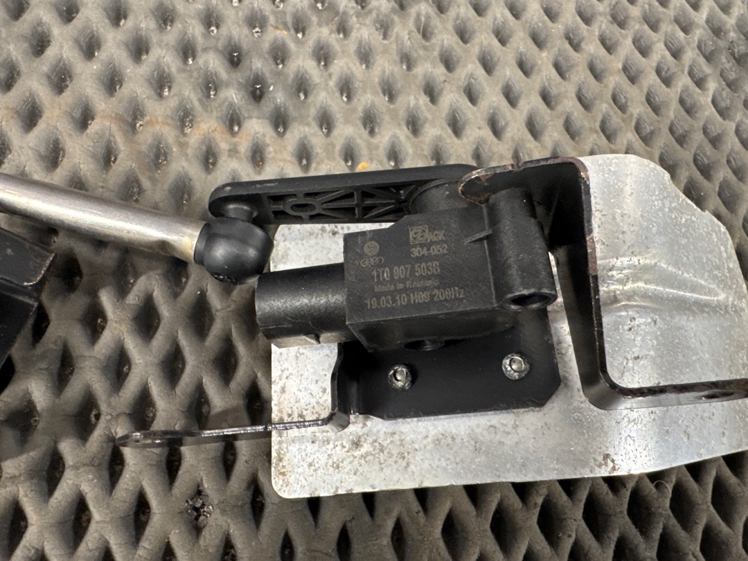 Датчик уровня подвески, 3070 рублей, Красноярск