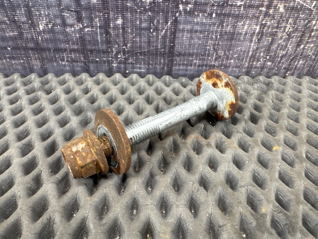 Болт развальный, 710 рублей, Красноярск