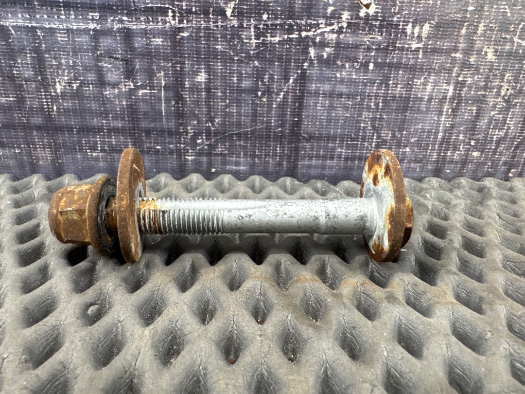 Болт развальный, 710 рублей, Красноярск