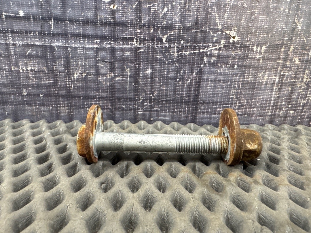 Болт развальный, 710 рублей, Красноярск