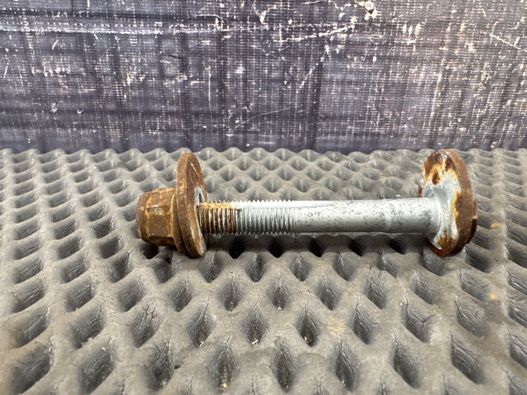 Болт развальный, 710 рублей, Красноярск