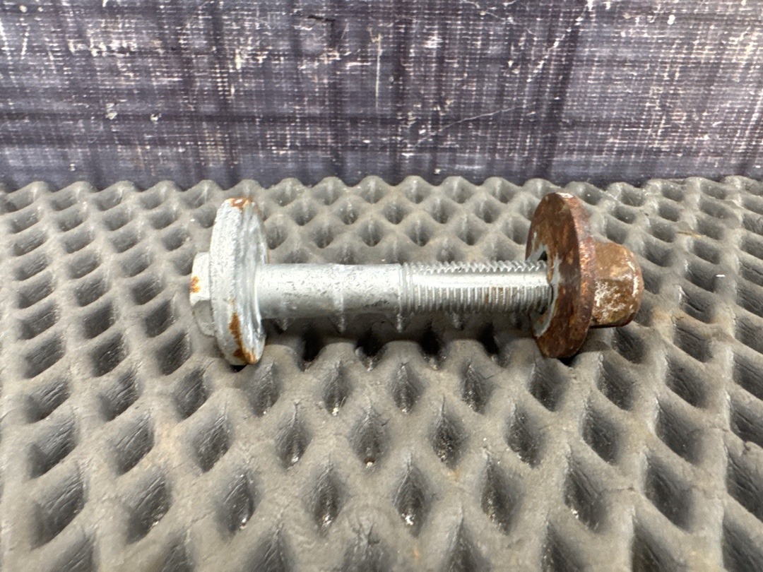 Болт развальный, 710 рублей, Красноярск