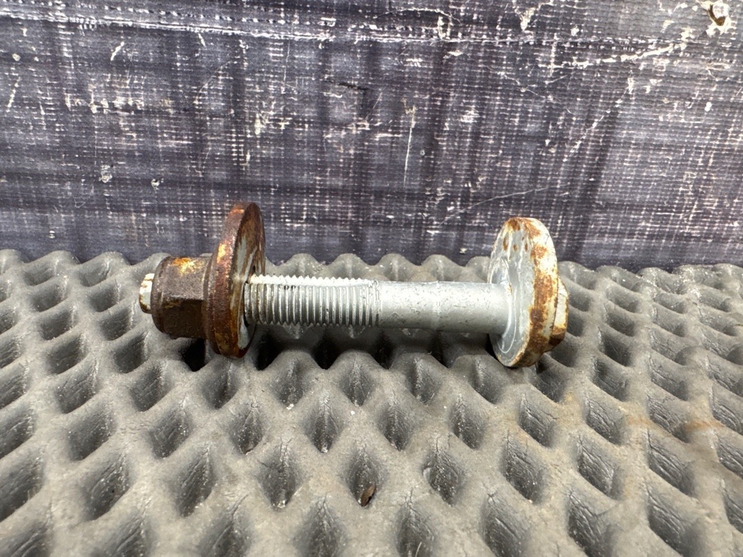 Болт развальный, 710 рублей, Красноярск