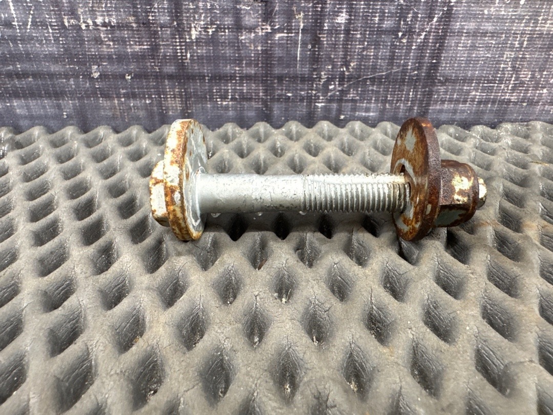 Болт развальный, 710 рублей, Красноярск