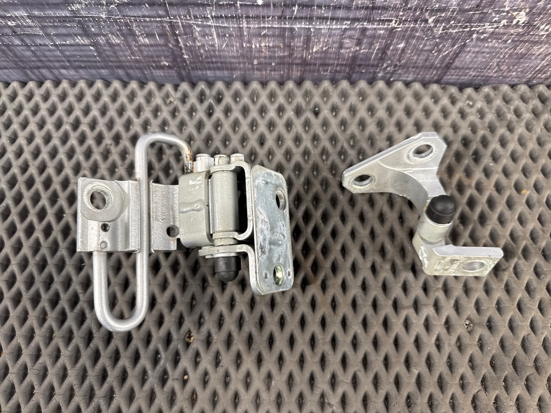 Петля двери, 4890 рублей, Красноярск