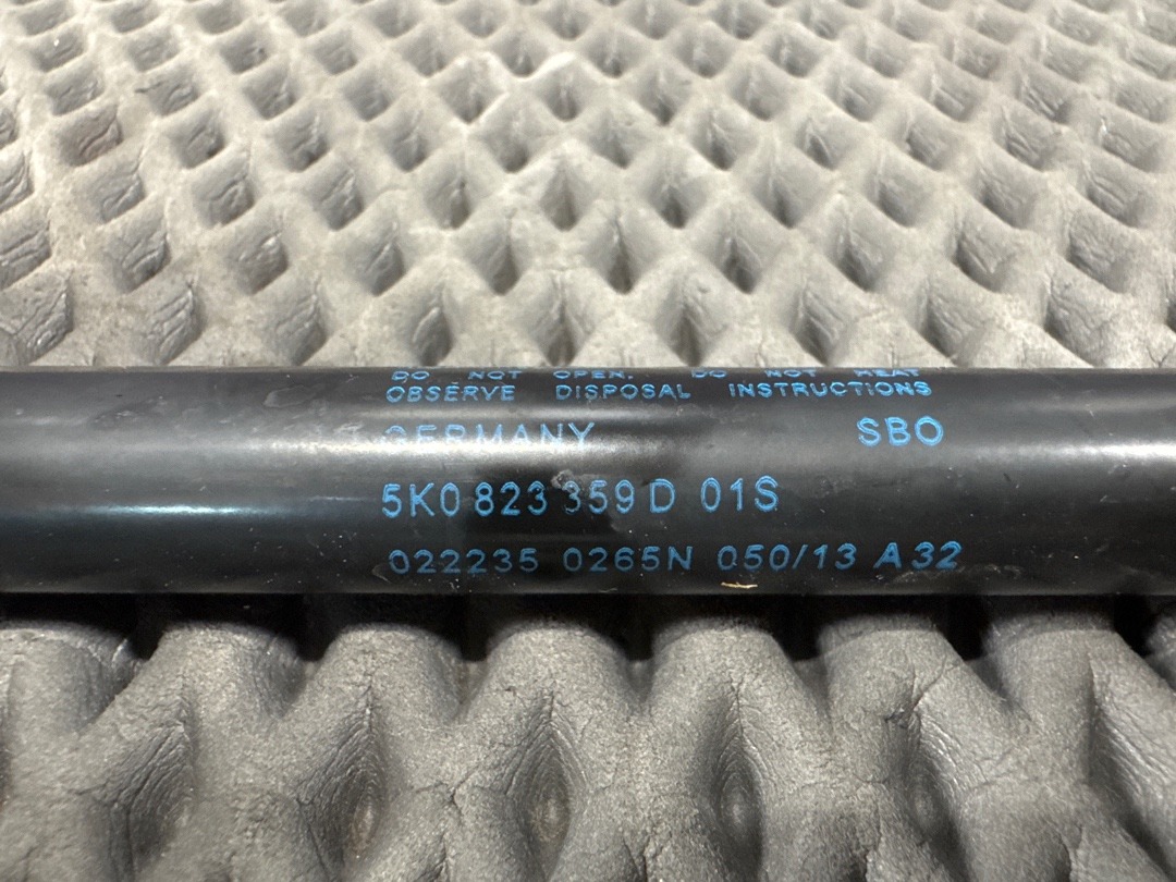 Амортизатор капота, 1210 рублей, Красноярск