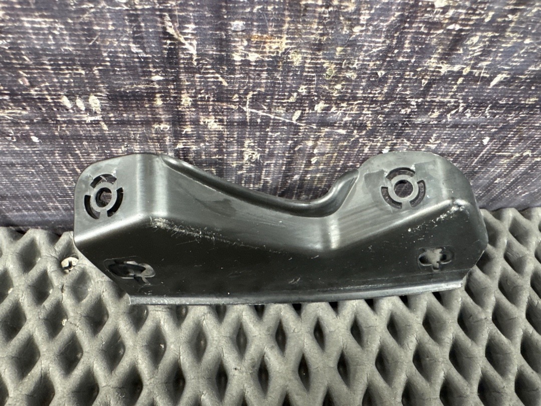 Крепление бампера, 980 рублей, Красноярск