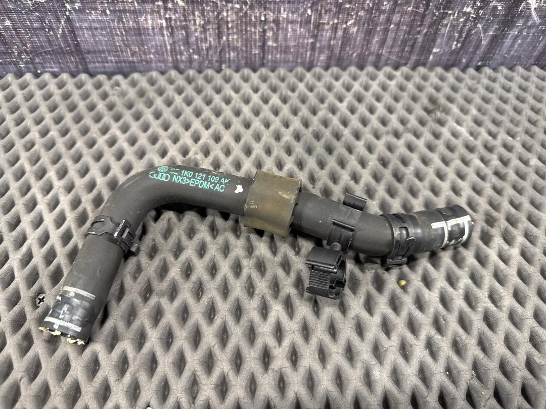 Шланг системы охлаждения, 840 рублей, Красноярск