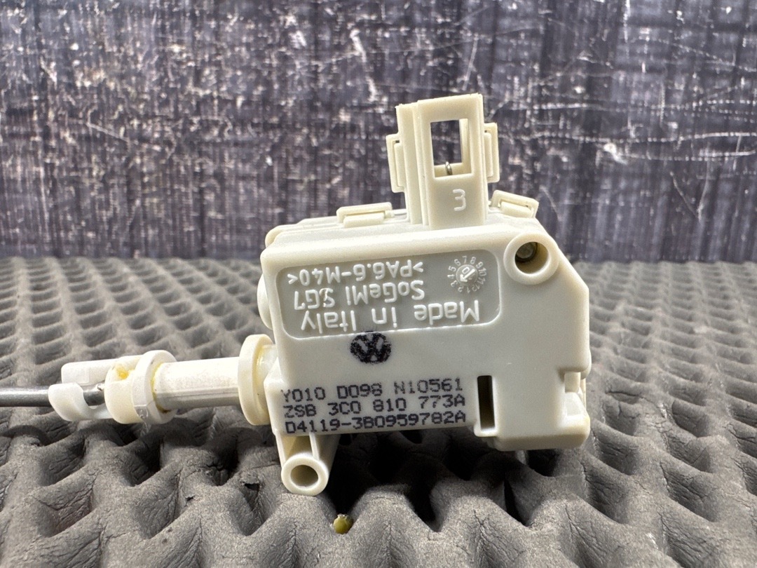 Замок лючка бензобака, 1420 рублей, Красноярск