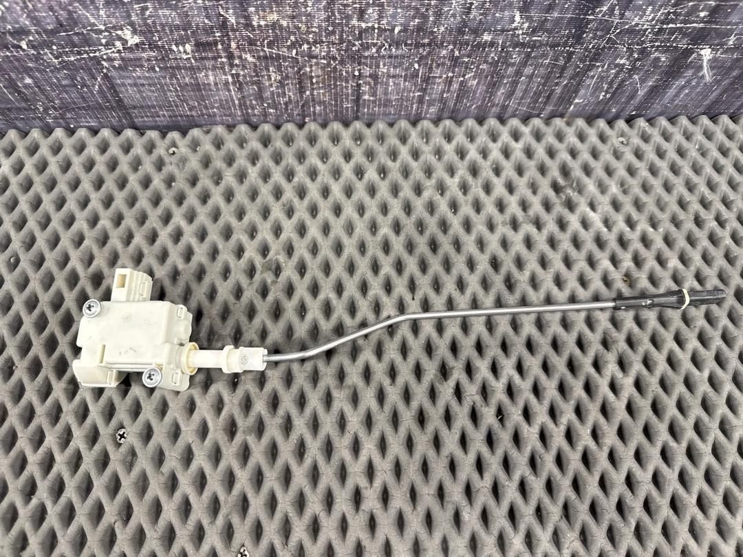 Замок лючка бензобака, 1420 рублей, Красноярск