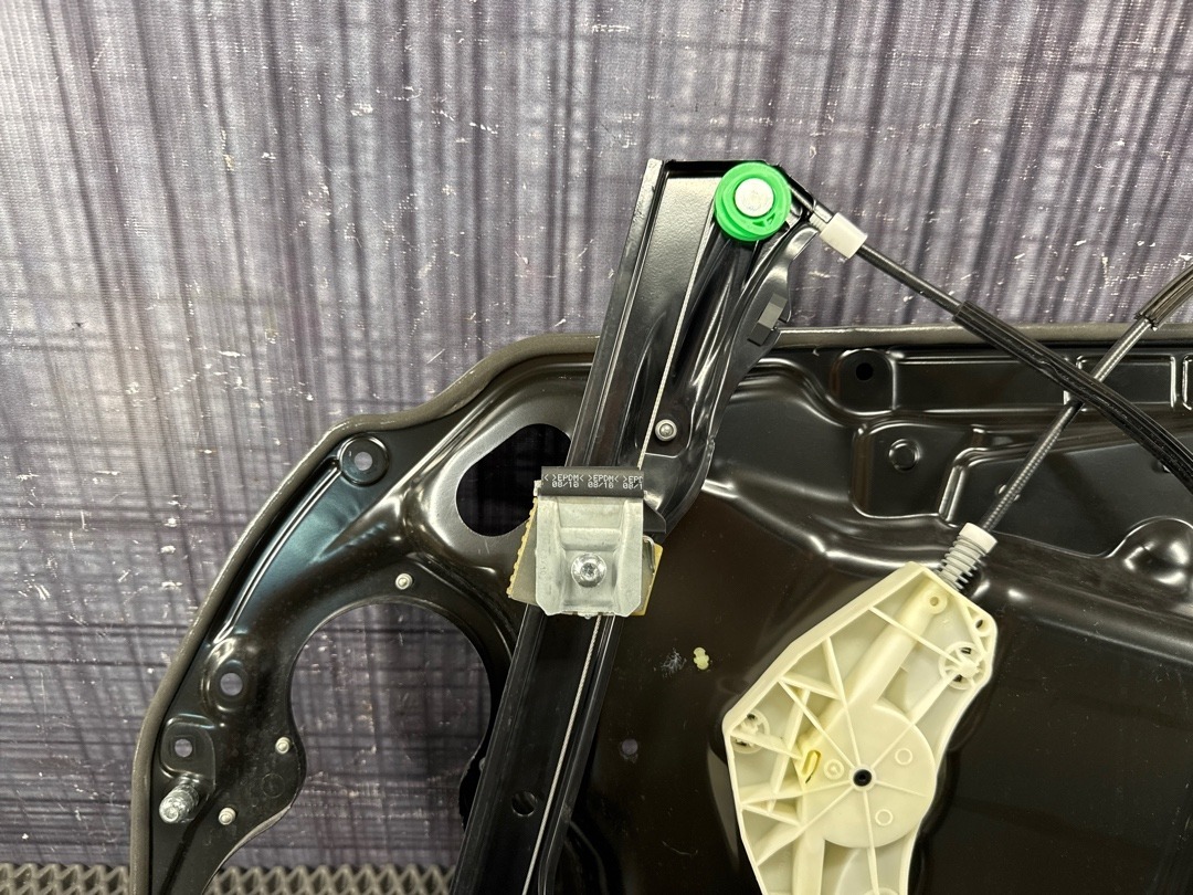 Стеклоподъемник, 2860 рублей, Красноярск