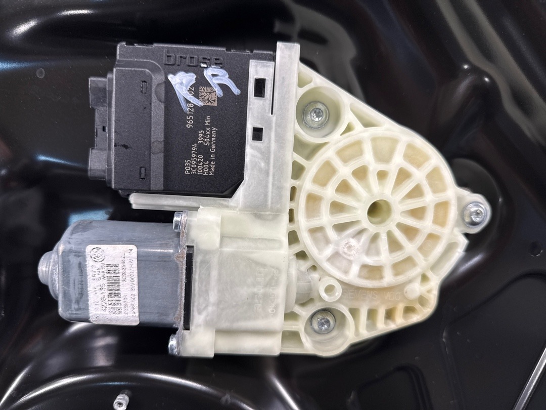 Стеклоподъемник, 1560 рублей, Красноярск