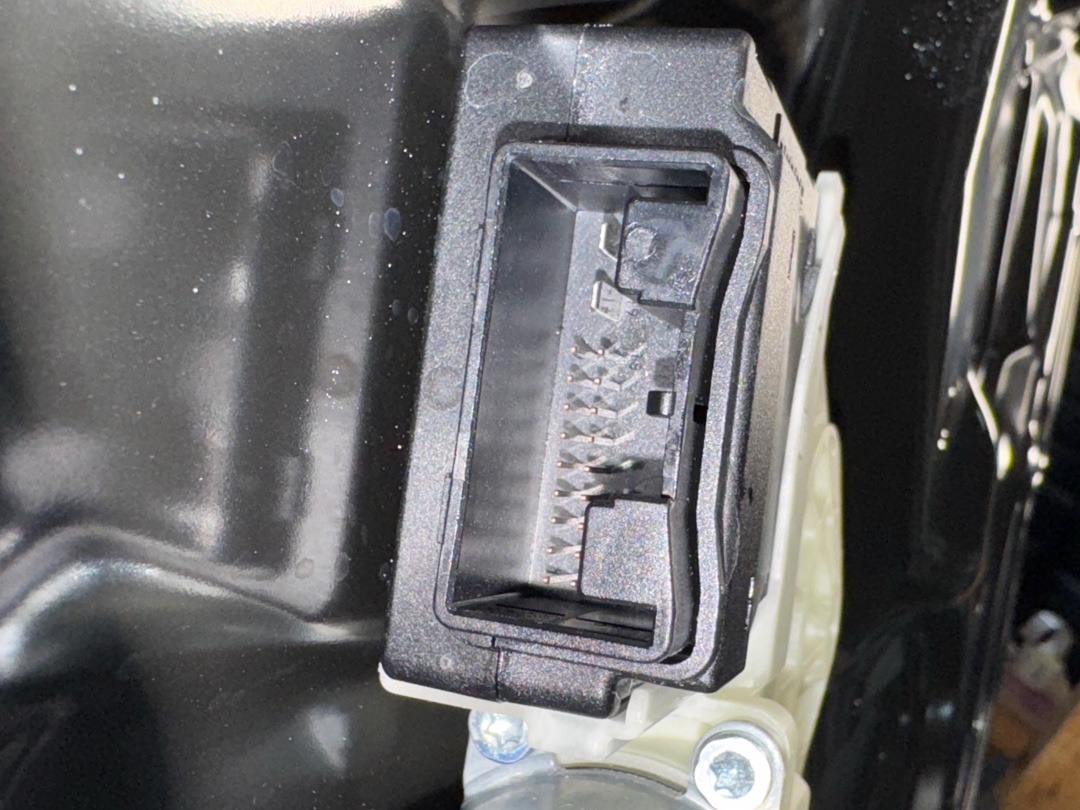 Стеклоподъемник, 1560 рублей, Красноярск