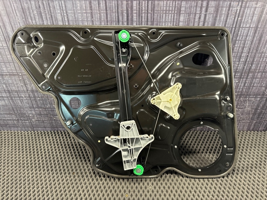 Стеклоподъемник, 1560 рублей, Красноярск