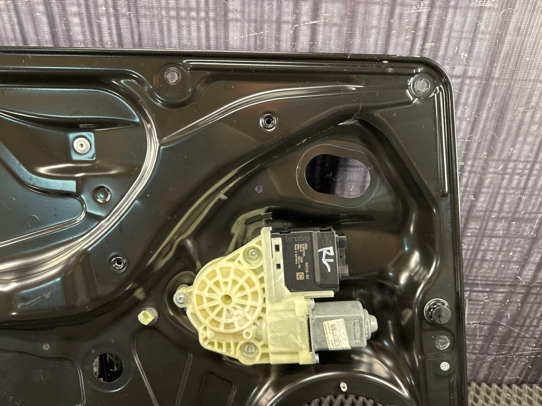 Стеклоподъемник, 1560 рублей, Красноярск